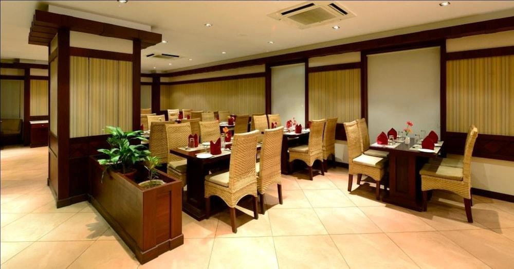 The Chariot Resort & Spa Puri Exterior photo